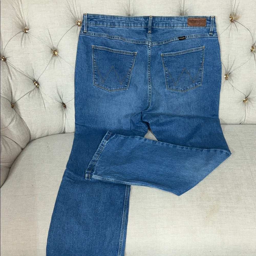 Wrangler high rise bold boot cut jeans